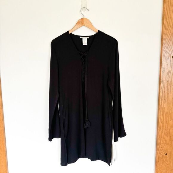 La Blanca Beachcomber Basics Lace Up V-Neck Tunic Swim Coverup in Black - Picture 2 of 12